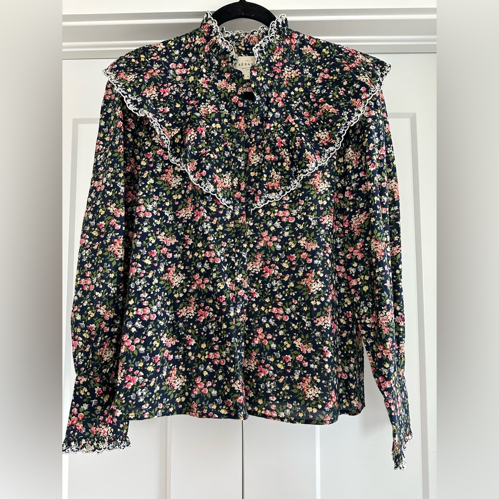 Sezane top, size 2!